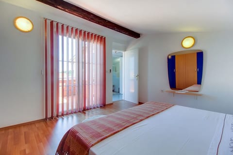 House ZDENKO - Unit 154468-5