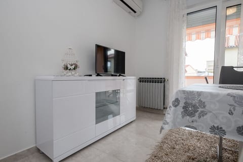 Apartments Mar - Unit 374097-13