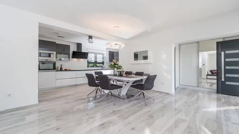 Villa Anna - Unit 378156-13