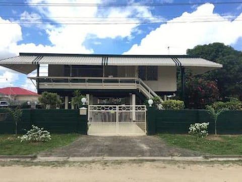 Sulda's Home, eine Oase im Südwesten von Paramaribo