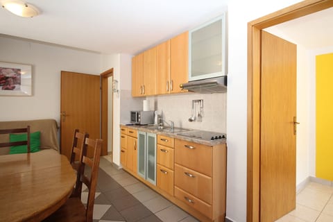 Apartments Zarok - Unit 54352-61