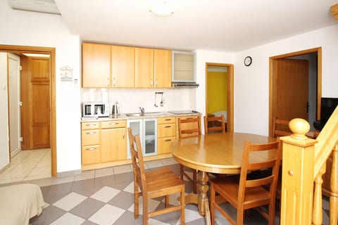 Apartments Zarok - Unit 54352-61