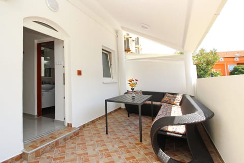 Apartments Zarok - Unit 54354-61