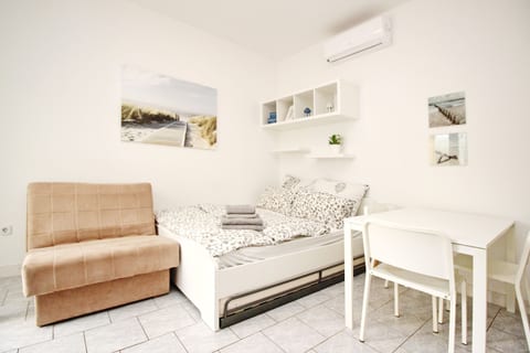 Apartments Zarok - Unit 54355-61