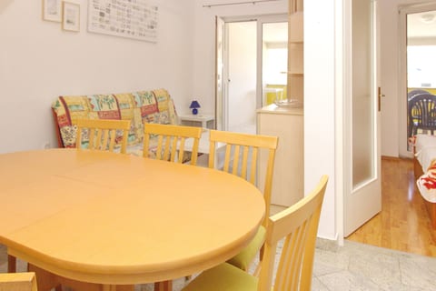 Apartments Zarok - Unit 54357-61