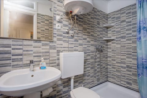 House JONA - Unit 202787-5