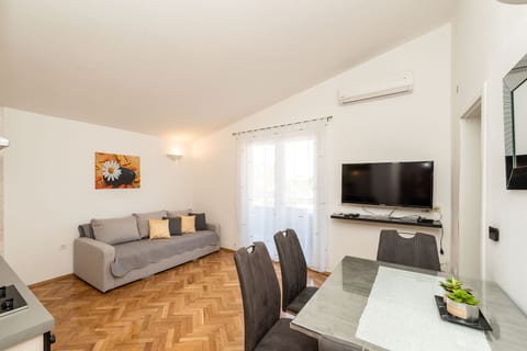 Apartments Grbic - Unit 375983-13