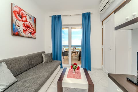 Apartments Lilly - Unit 376144-13