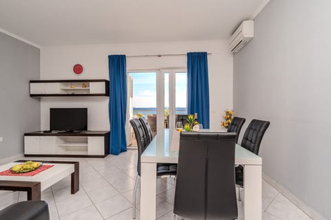 Apartments Lilly - Unit 376146-13