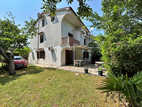 Apartments Srdoč - Unit 51586-61