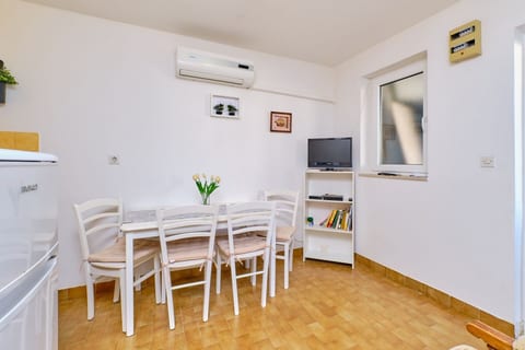 Apartments Magda - Unit 52203-61