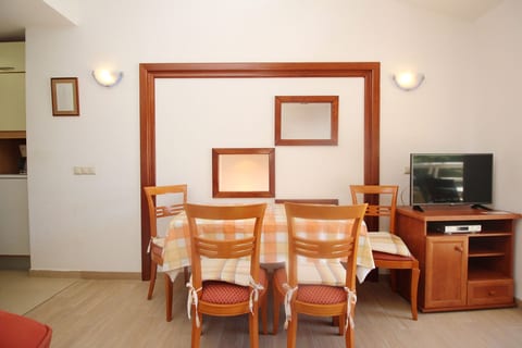 Apartments Mrkus - Unit 54097-61