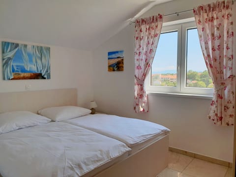 Apartments Vila Branka & Rebeka - Unit 203134-5