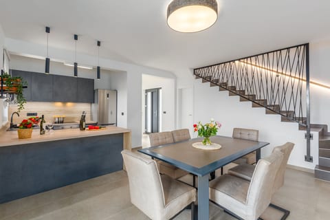 Villa Stefany - Unit 368848-13