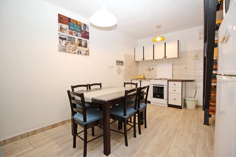Apartment Fantov-Na Vrti - Unit 54136-61