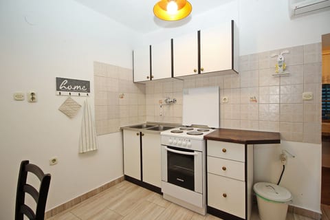Apartment Fantov-Na Vrti - Unit 54136-61