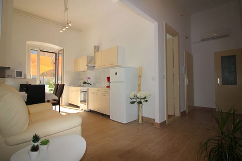 Apartment Old City s pogledom na more i povijesnu jezgru grada - Unit 370438-13
