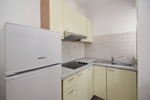 Apartments Brnić - Unit 53061-61