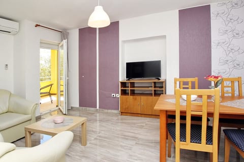 Apartments Brnić - Unit 53061-61