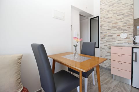 Apartments Brnić - Unit 53063-61
