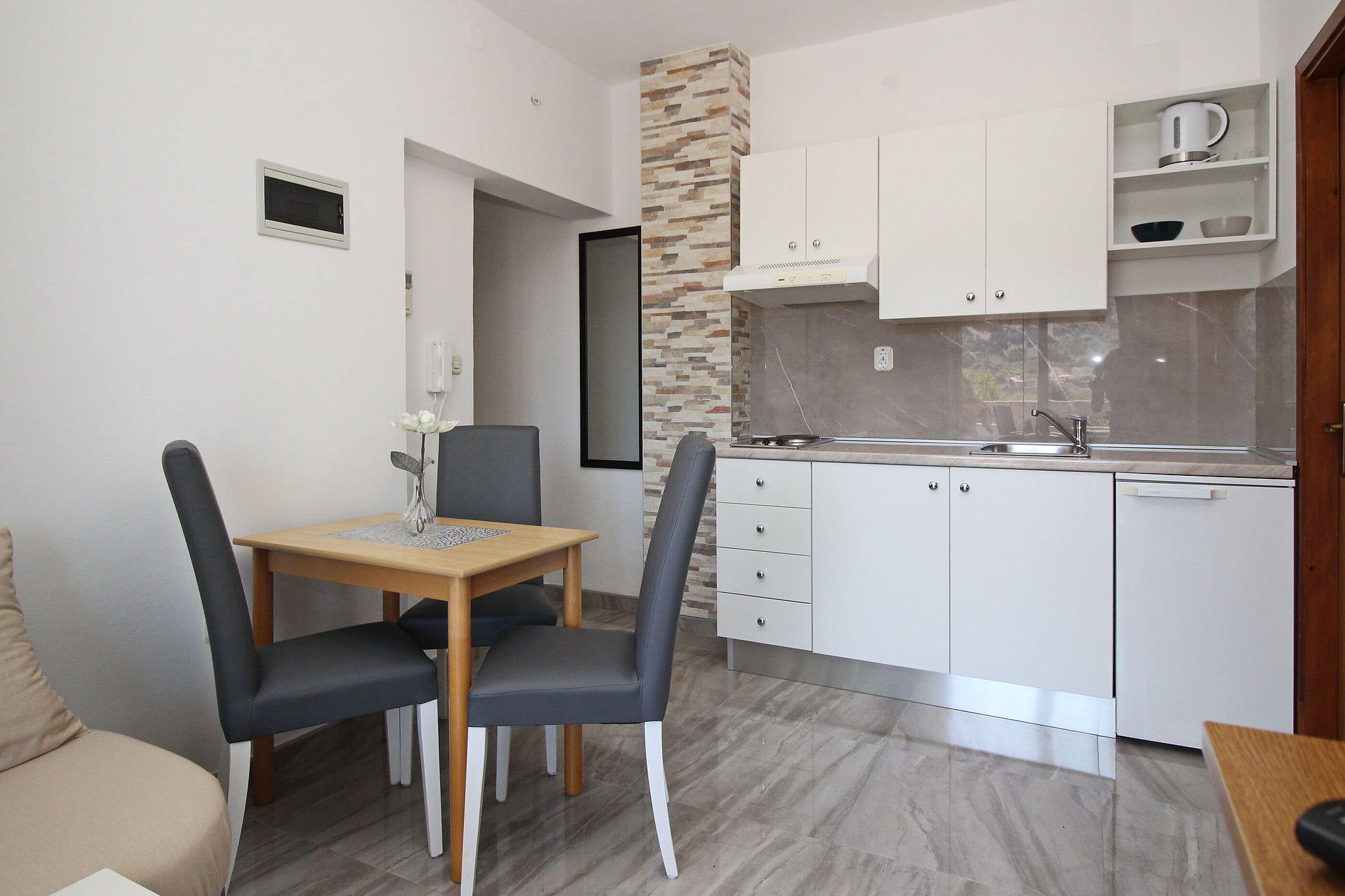 Apartments Brnić - Unit 53066-61