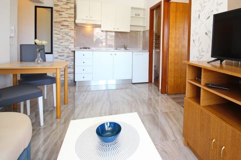 Apartments Brnić - Unit 53066-61