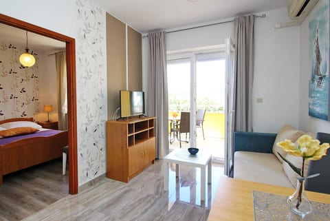 Apartments Brnić - Unit 53066-61