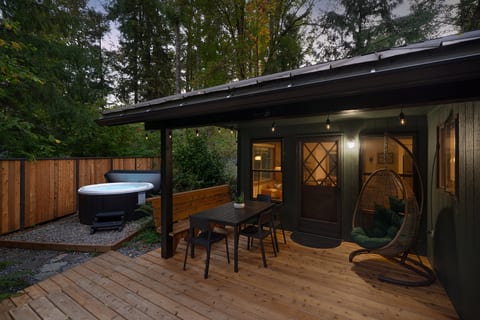 Mt Hood/Creekside Hideaways