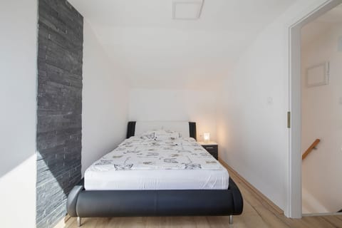 House Holiday House Bernarda - Unit 370434-13