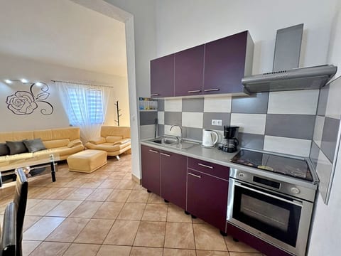 Apartments Top - Unit 54442-61