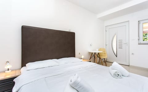 Apartments BERISHA I - Unit 202581-5