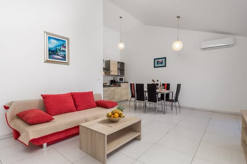 Apartments Tea - Unit 52213-61