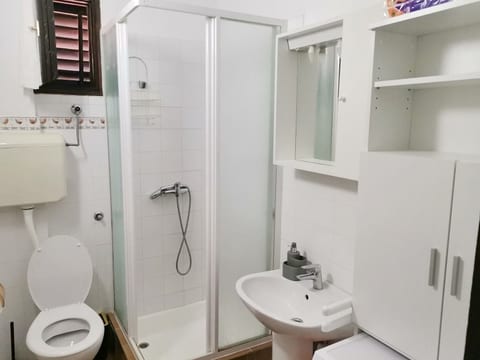Apartments Bugi - Unit 54332-61