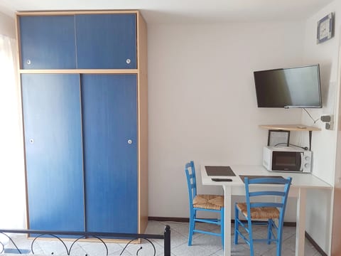 Apartments Bugi - Unit 54333-61