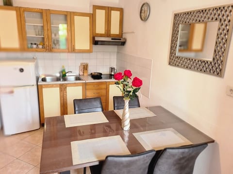 Apartments Bugi - Unit 54334-61