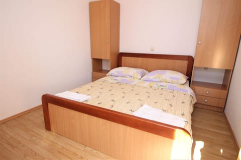 Apartments Capić Zarok - Unit 54348-61