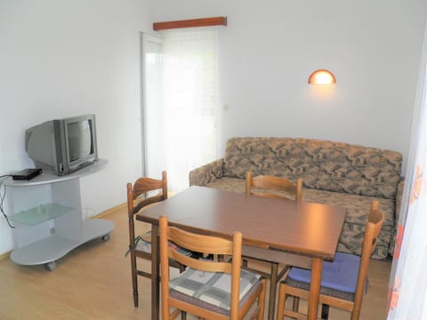 Apartments Miljenka - Unit 54370-61