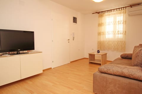 Apartments VASILIC CUGALJ - Unit 152814-5