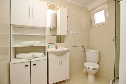 Apartments VASILIC CUGALJ - Unit 182003-5
