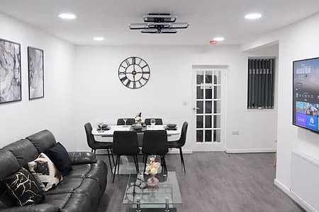 ETIHCITY- Casa de 3 habitaciones - Sky y Netflix - Estadios y Atracciones - Manchester