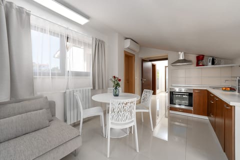 Apartment Residence Mala 1 s bazenom i whirlpool-om - Unit 370361-13