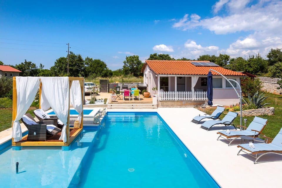 House Holiday House Biloš - Unit 370707-13