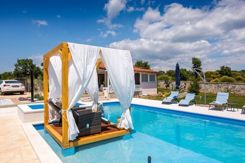 House Holiday House Biloš - Unit 370707-13