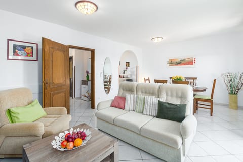 House Oliva - Unit 370409-13