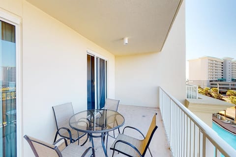 Gulf Views | Resort | Pools | Gulf View Getaway | Pickleball | Miramar Beach