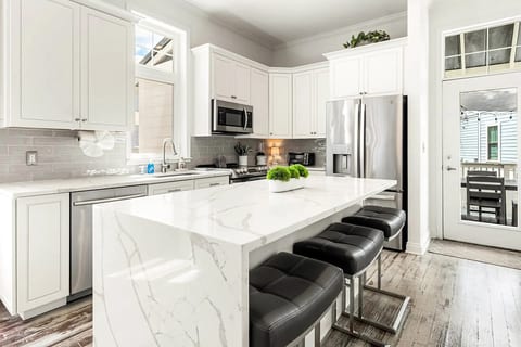 Blue Mountain, Pool, Sandcastle 79, 4 Bedroom,Sleeps 10