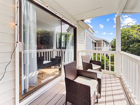 Pool | Sleeps 6 | Salty Seagrove | Walk to Beach | Seagrove