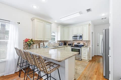 Florida Cottage | Fenced yard| Serentiy Cottage | Hot Tub | Santa Rosa Beach