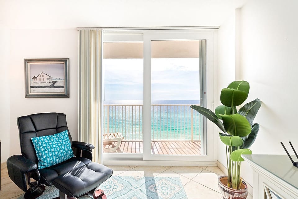 Beachfront 30A | Pool | Endless Horizons | Sleeps 6 | Saagrove - Santa Rosa Beach