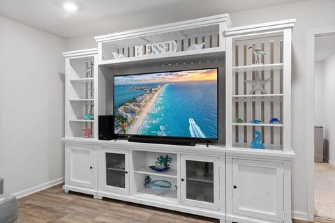 Spacious Coastal Beach Home 30A